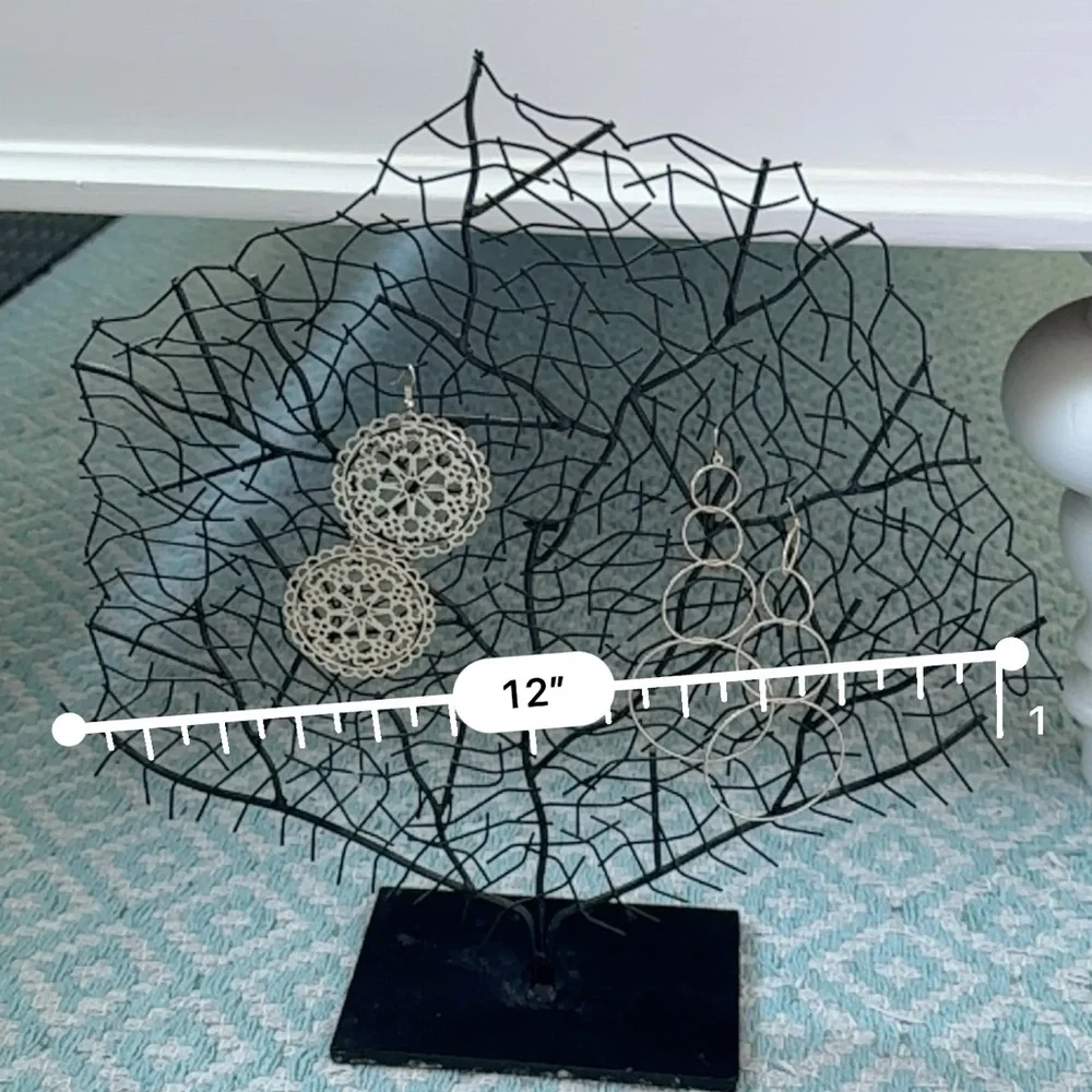 Black Jewelry Organizer Stand